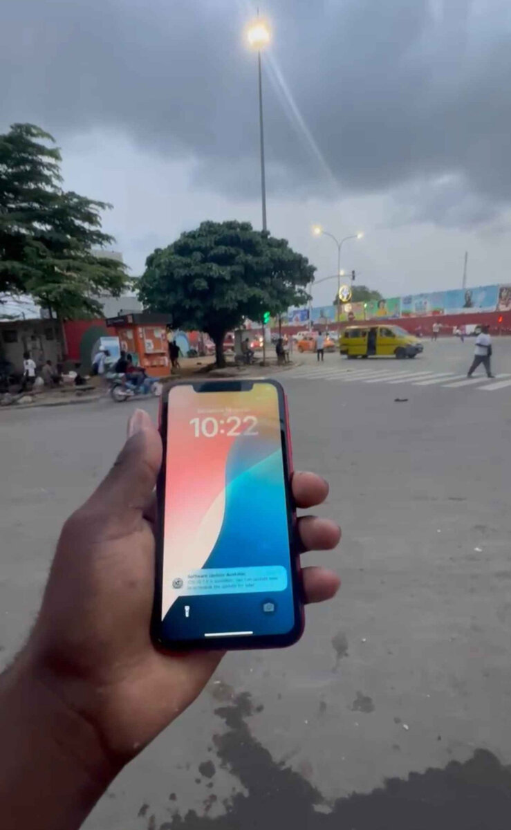 iPhone XR Rouge - Téléphone Apple