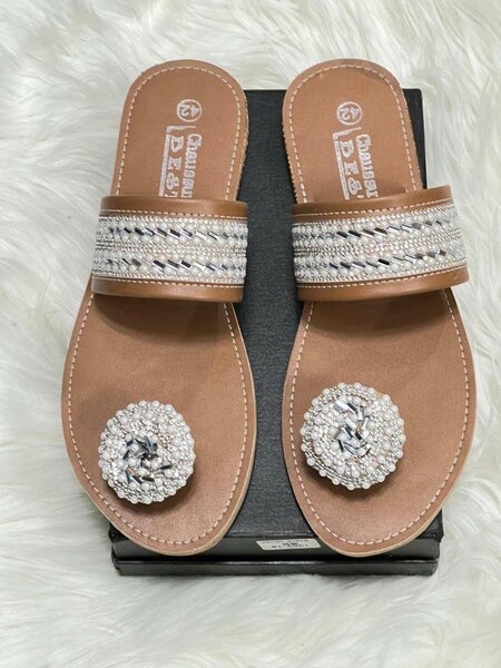 Sandales à perles élégantes