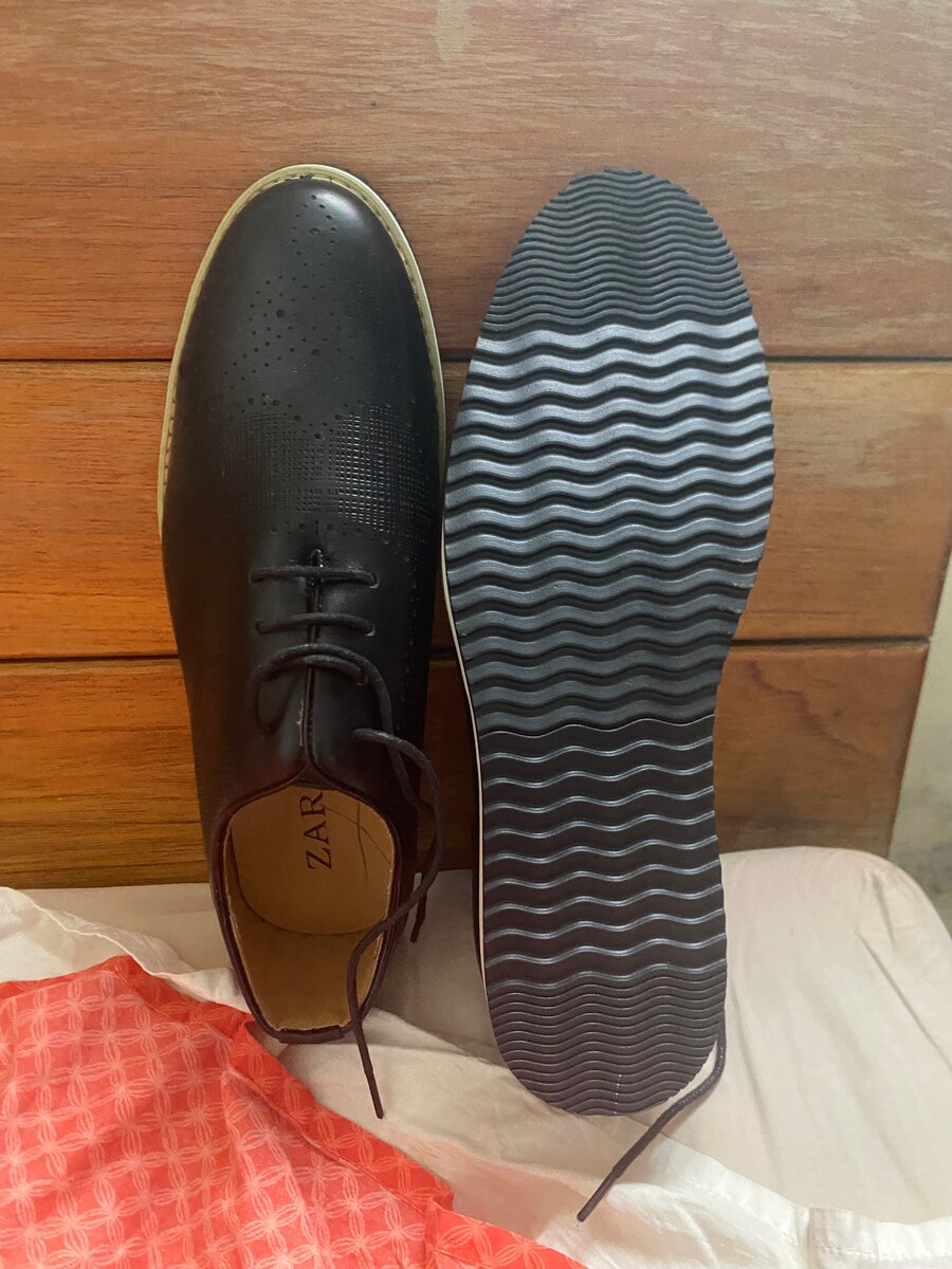 Chaussures Derby noires Zara