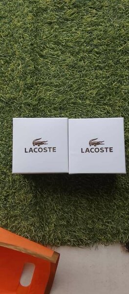 Montres Lacoste élégantes