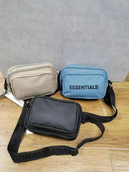 Sac Essentials noir, bleu, beige
