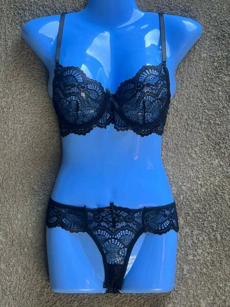Ensemble lingerie dentelle noir