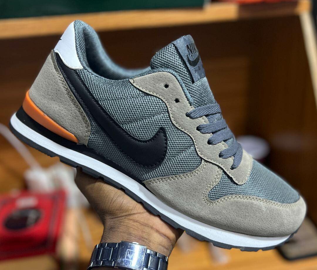 Baskets rétro tendance