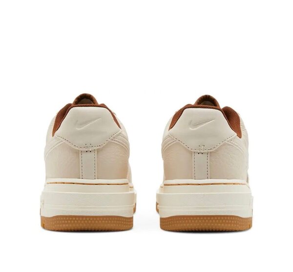 Chaussures Nike Air Force 1 beige