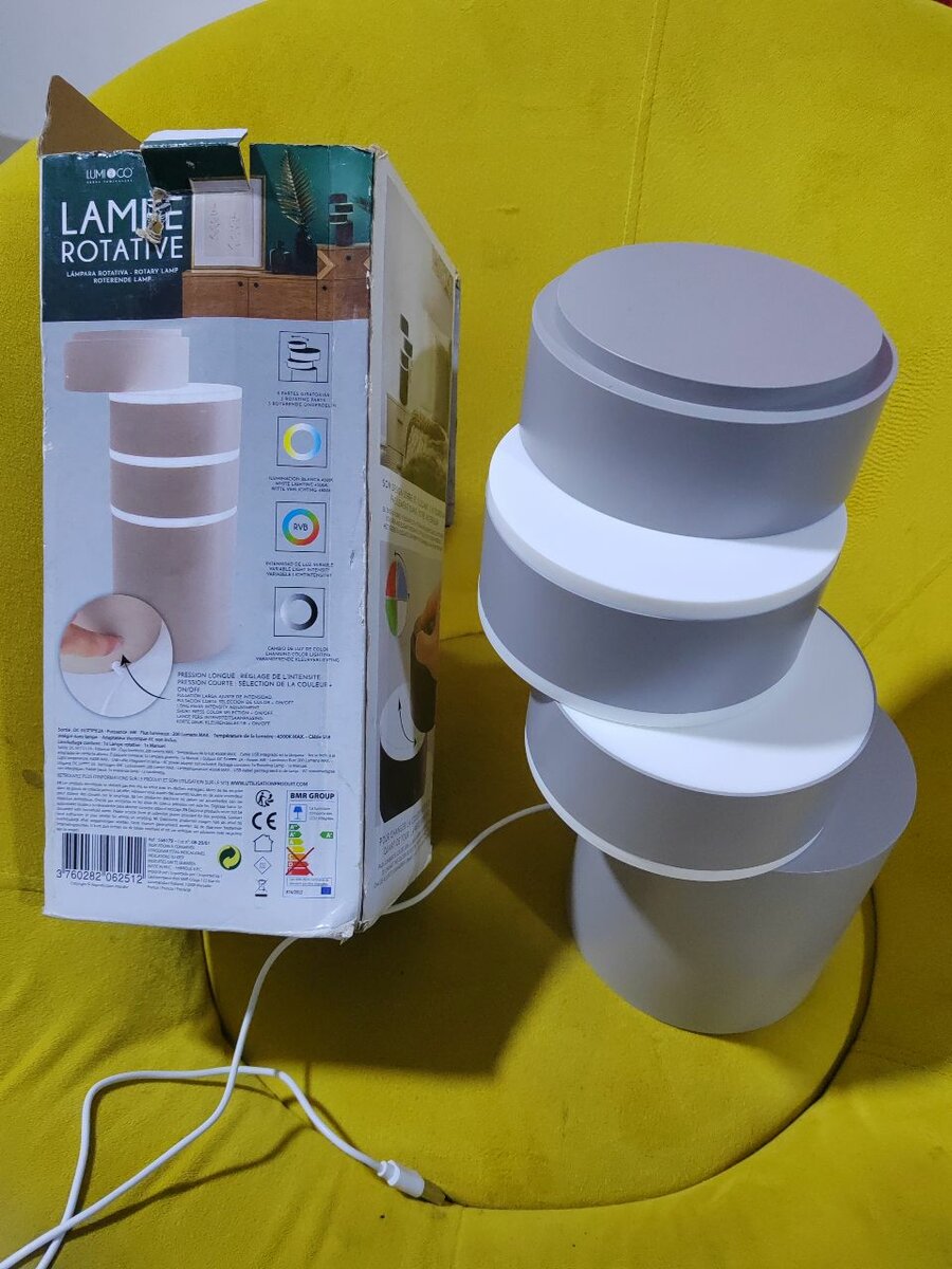 Lampe rotative moderne avec variateur de luminosité