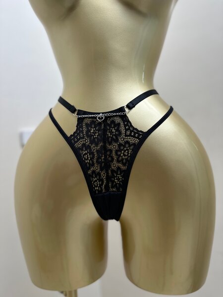 String en dentelle sexy