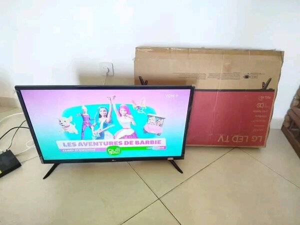 Téléviseur LED TCL 43 pouces