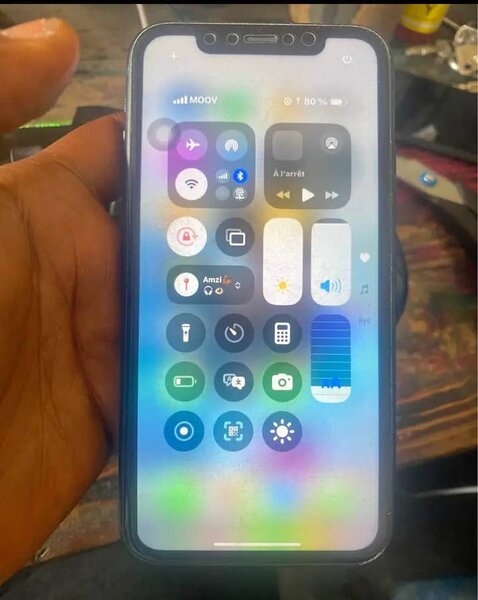 iPhone avec coque protectrice