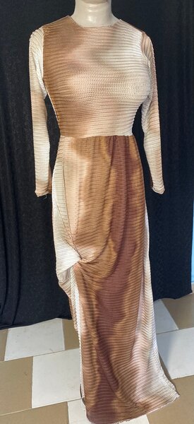 Robe élégante longue à motifs