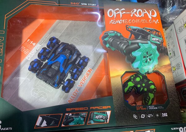 Voiture télécommandée tout-terrain