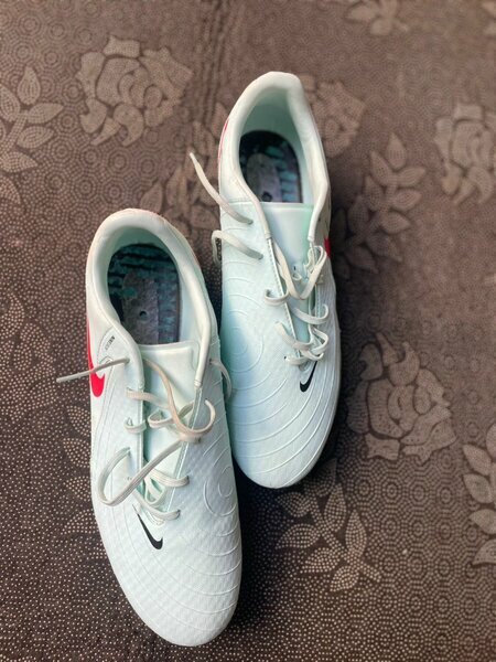 Chaussures Nike Phantom friperie 45