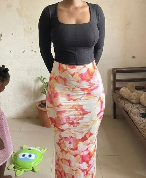 Jupe longue et le haut à 3000