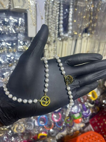 Collier perles élégantes