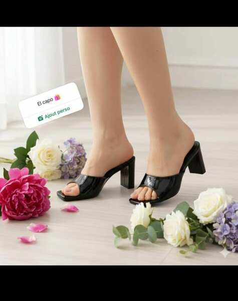 Mules à talon noir chic