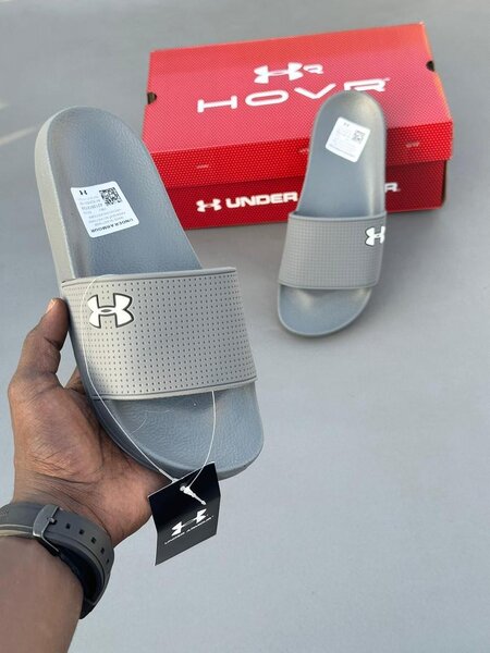 Tongs de sport pour hommes