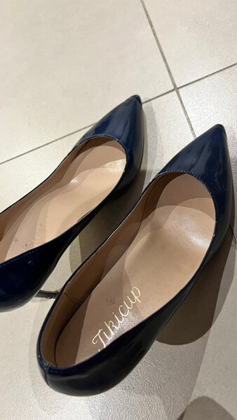 Talons aiguilles élégants bleu