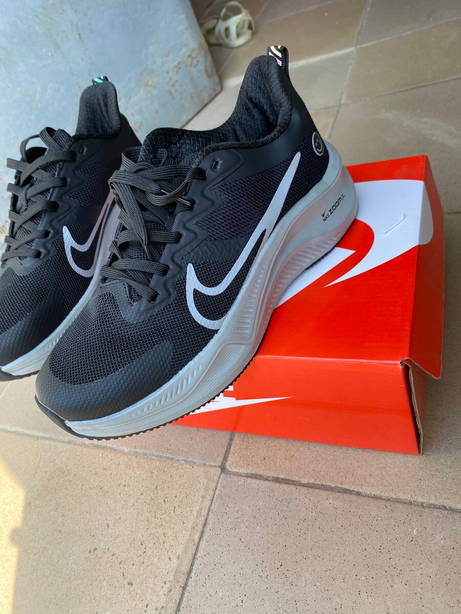 Baskets Nike Confort Noir