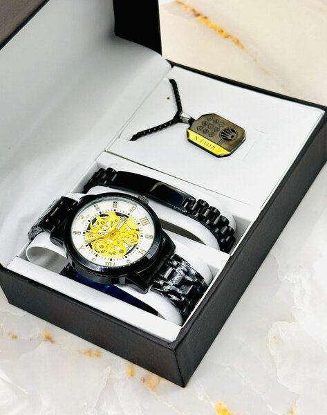 Ensemble rolex noire et jaune