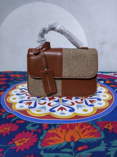 Sac à main élégant en cuir