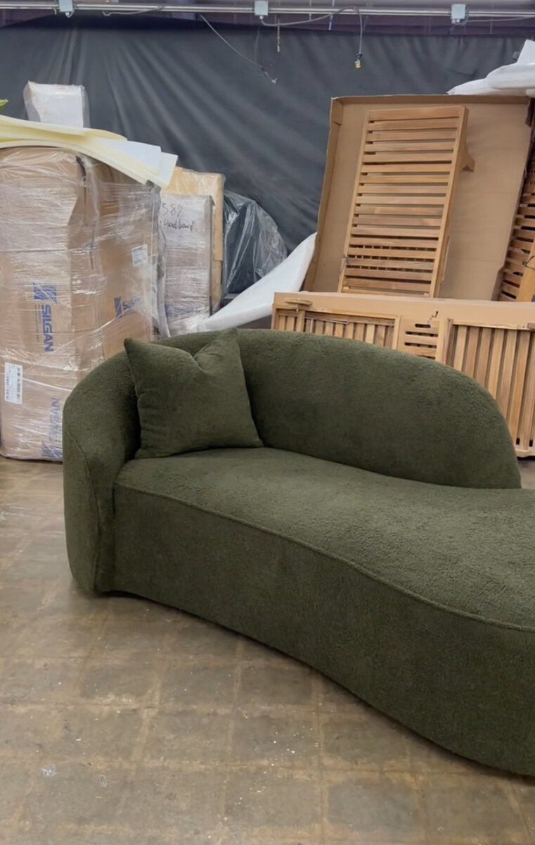 Canapé incurvé vert