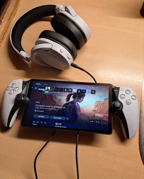 Console portable avec manettes