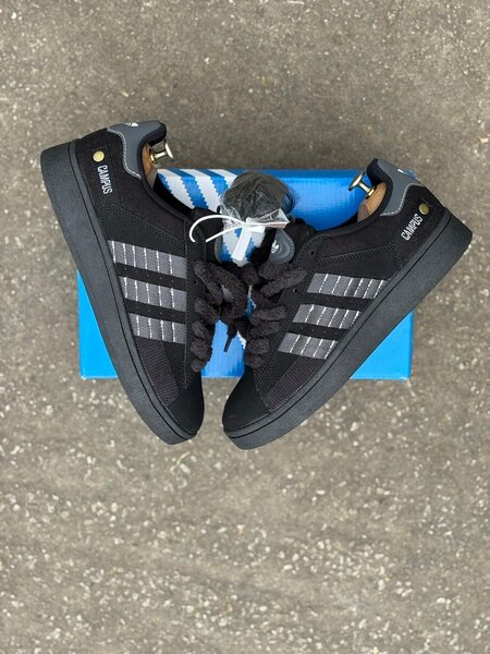 Chaussures Adidas noires pour homme