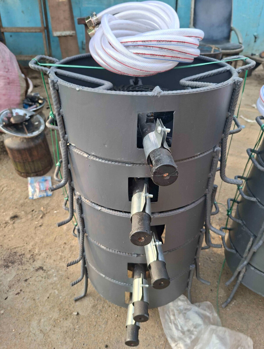 Cuiseur à charbon de bois industriel