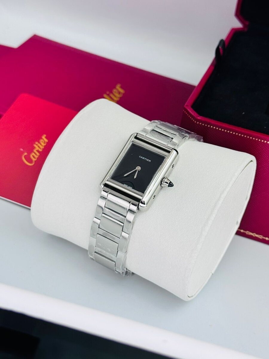 Montre Cartier Tank