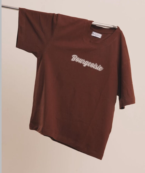 T-shirt marron "Bourgeoisie"