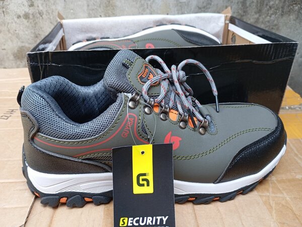 Chaussures de Sécurité Antidérapantes