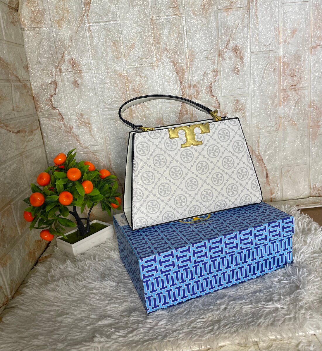 Sac en cuir noir Zara