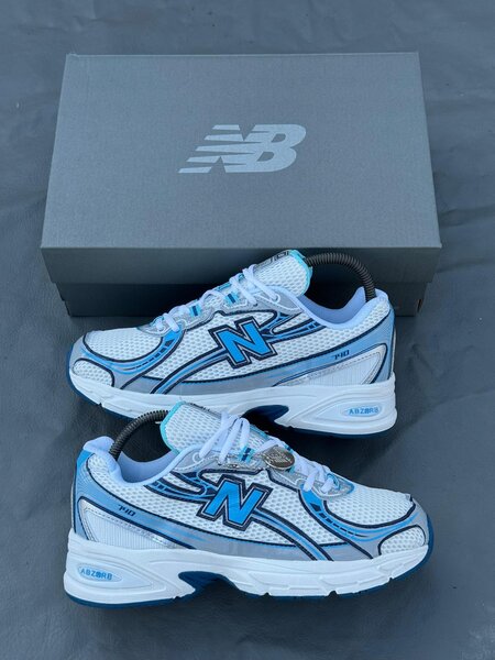 Baskets New Balance 740