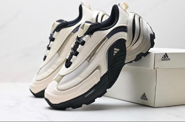 Adidas Sneakers Trendy Urban