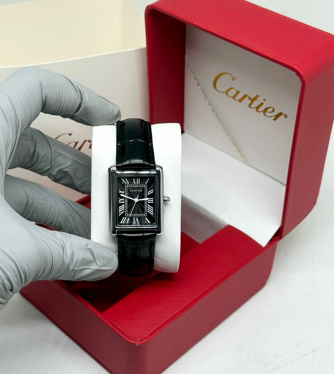 Montre Cartier élégante