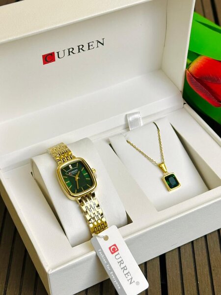 Montre CURREN en or avec collier