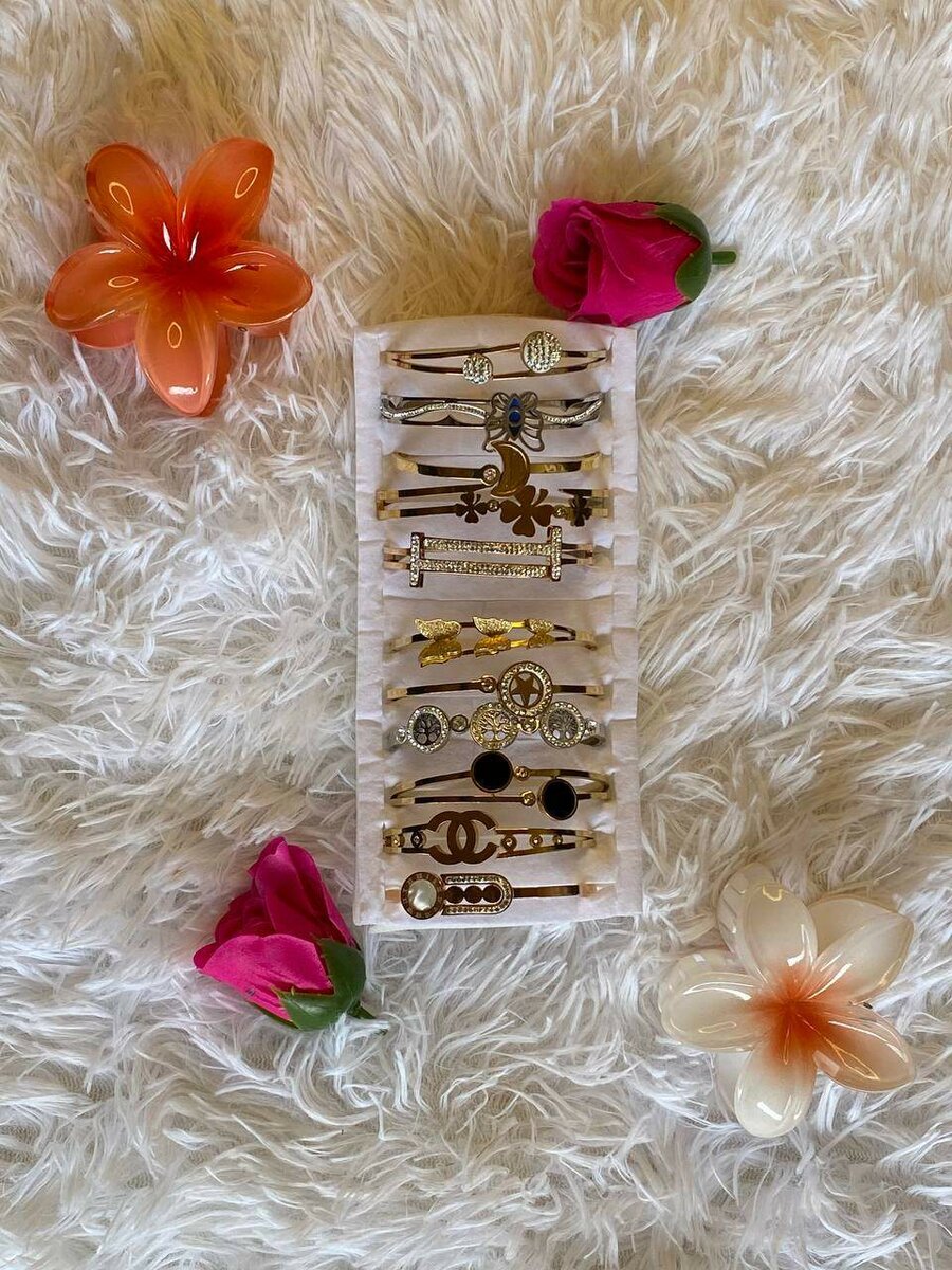 Bracelets en métal doré tendance