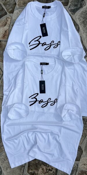 Lot de T-shirts Blancs "Boss"