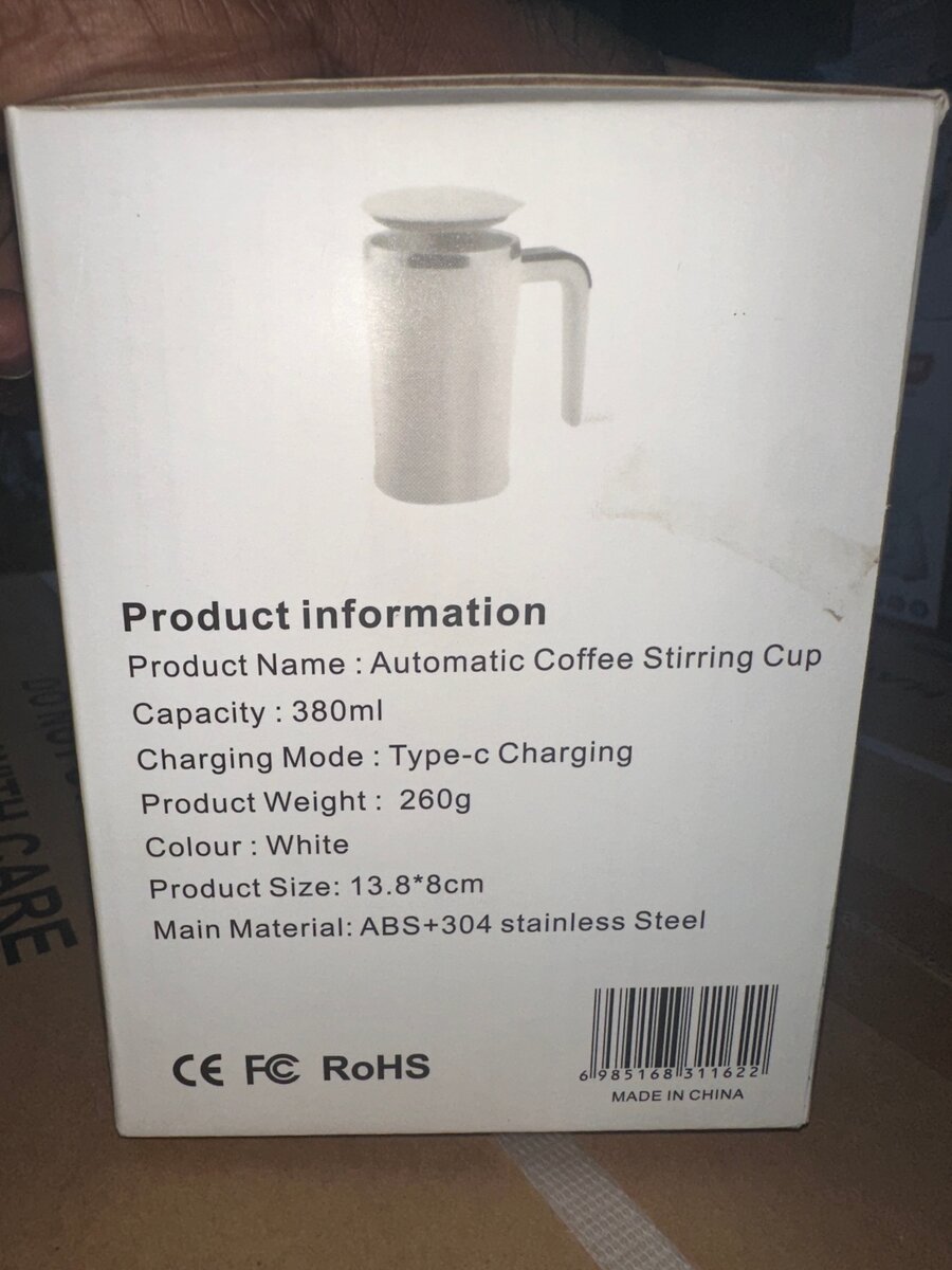 Tasse à café automatique avec agitateur intégré