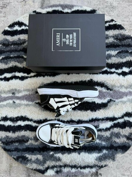 Baskets basses noir et blanc