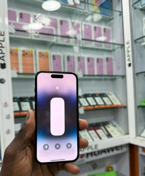 iPhone 14 pro 256 Go