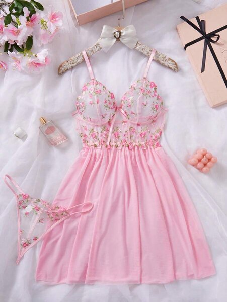 Ensemble lingerie feminine fleuri