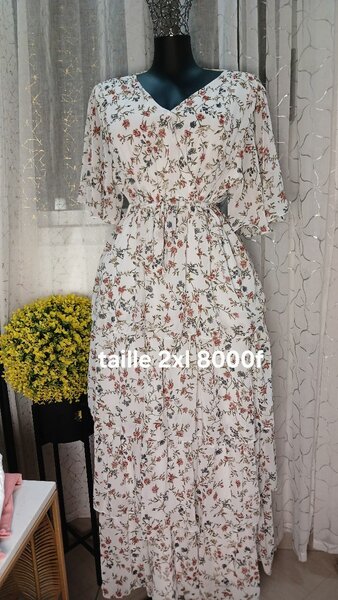 Robe Longue Fleurie Élégante