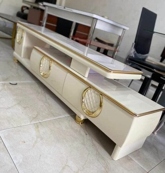 Meuble TV moderne blanc et or