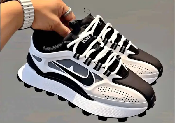 Chaussures Nike noir et blanc