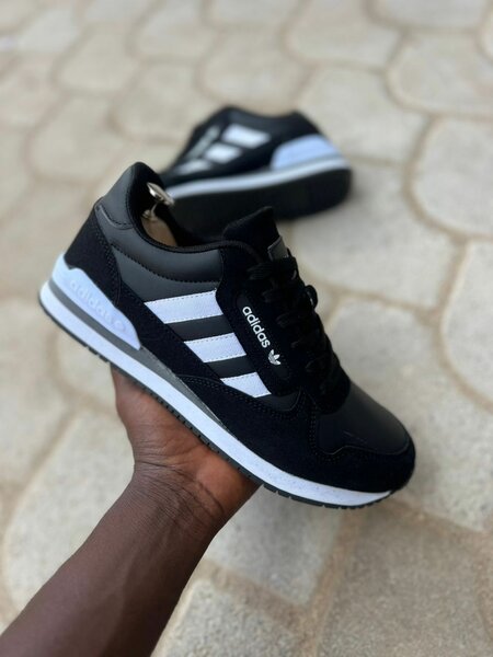 Chaussures Adidas Classiques