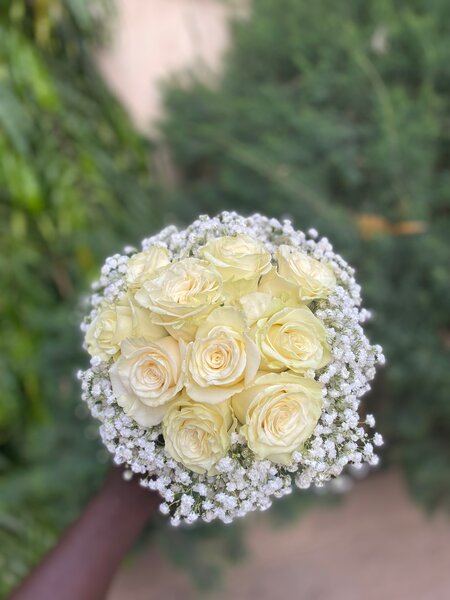 Bouquet de roses blanches