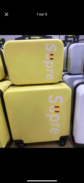 Valise rigide jaune 24"