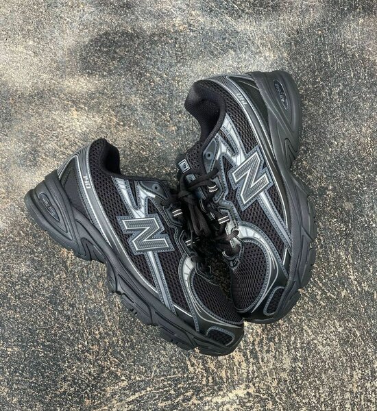 Baskets noires de sport légères