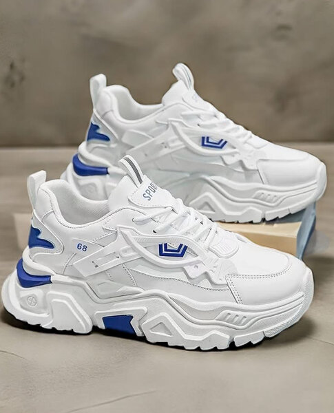 Baskets blanches avec accents bleus