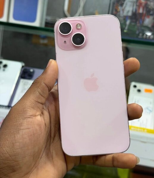 Apple iPhone 15 rose
